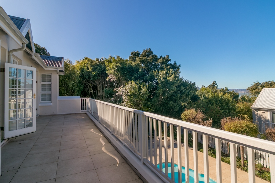 4 Bedroom Property for Sale in Belvidere Estate Western Cape